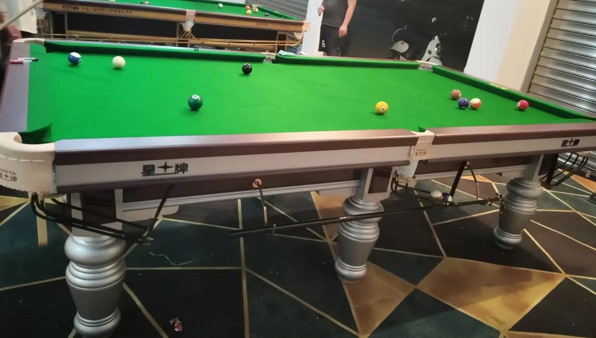 星牌台球桌专业安装调试示意